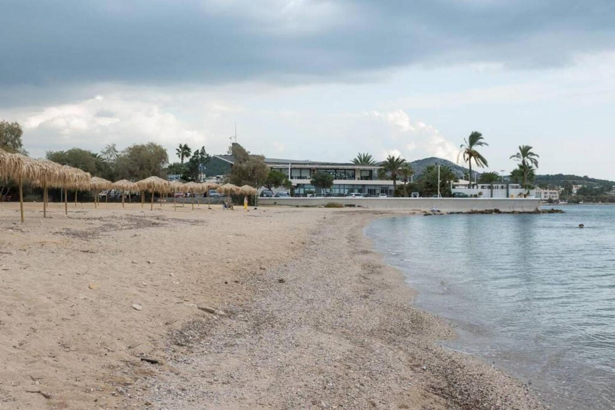 Βουλα A Gem At Voula 1' Walk From The Beach Lägenhet Aten Exteriör bild