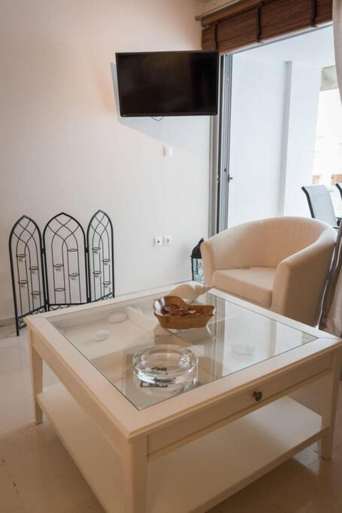 Βουλα A Gem At Voula 1' Walk From The Beach Lägenhet Aten Exteriör bild