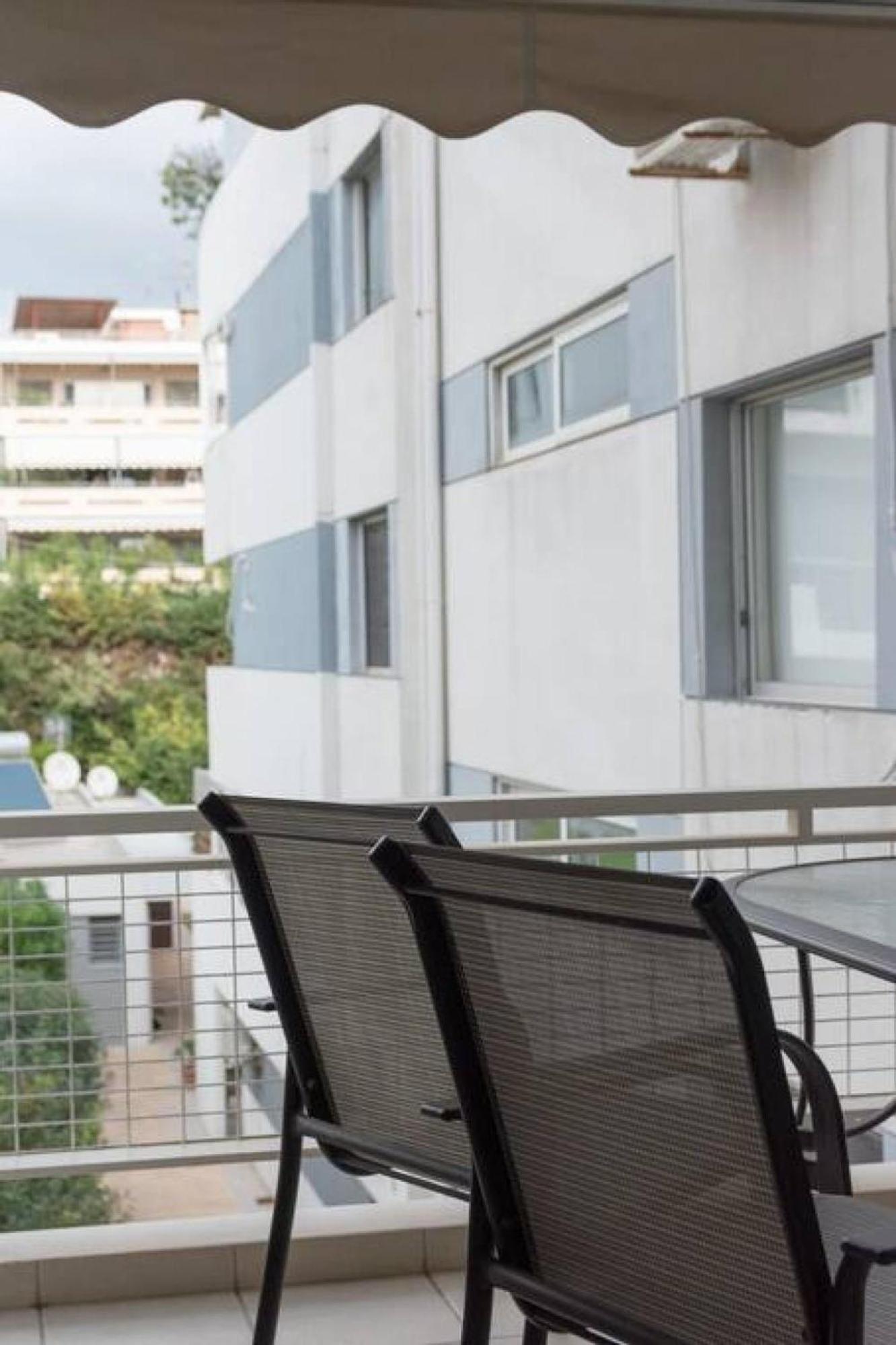 Βουλα A Gem At Voula 1' Walk From The Beach Lägenhet Aten Exteriör bild